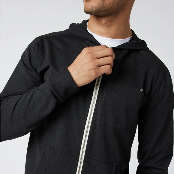 Vuori Men’s Black Coronado Hoodie - Size XXL - Picture 3 of 12